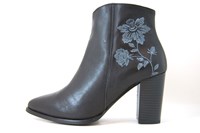 Floral Ankle Boots - black in large sizes
